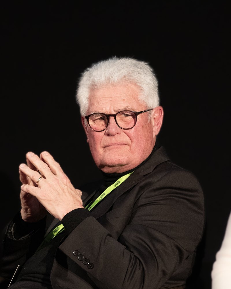 Des Evans OBE